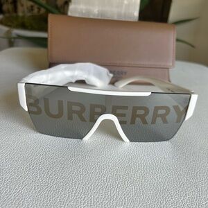 BURBERRY Grey/Silver/Gold Shield Men’s Sunglasses 130-00-140 UNISEX